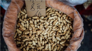 太阳成集团tyc7111cc-丝瓜蘑菇虾仁汤的做法(图1) 太阳成集团tyc7111cc